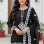 Aplic Work Embroidered Three-Piece